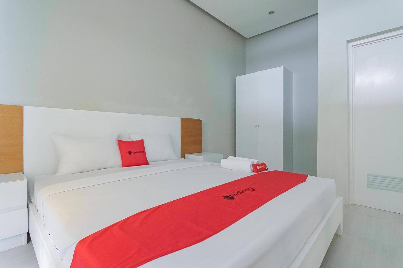 Reddoorz Resort Syariah Near D'Castello Ciater Субанг Екстериор снимка