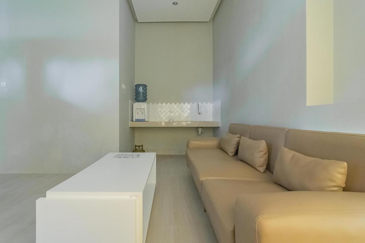 Reddoorz Resort Syariah Near D'Castello Ciater Субанг Екстериор снимка