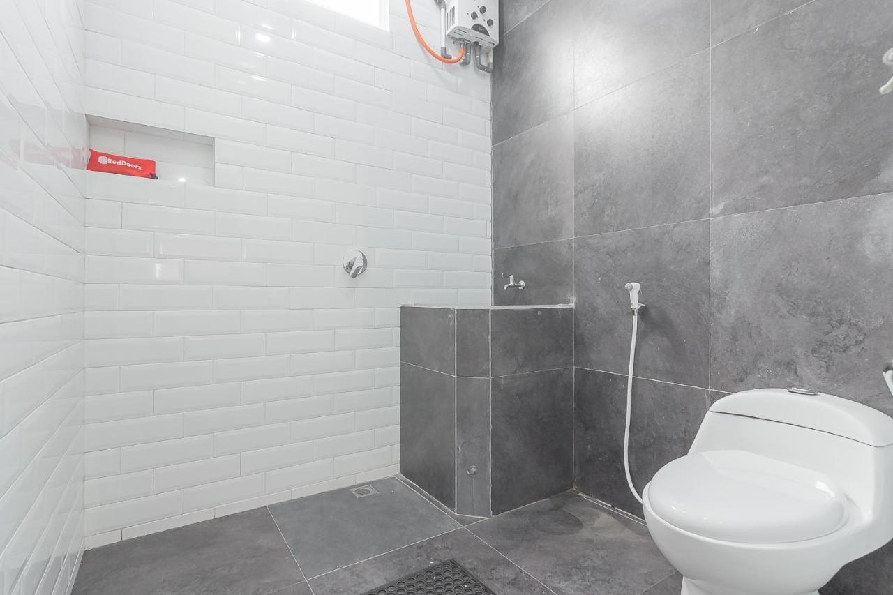 Reddoorz Resort Syariah Near D'Castello Ciater Субанг Екстериор снимка