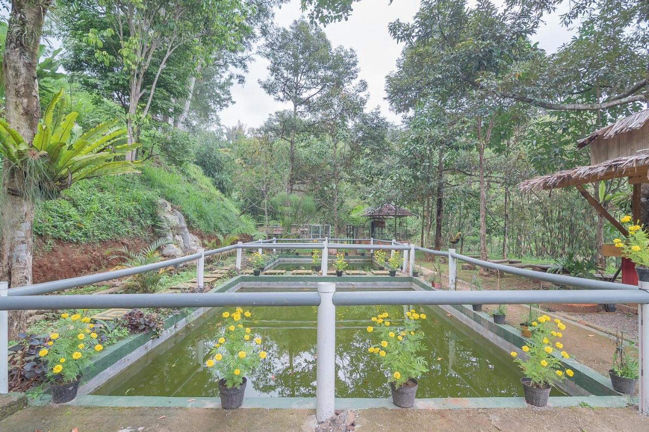 Reddoorz Resort Syariah Near D'Castello Ciater Субанг Екстериор снимка